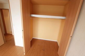 【収納】 | シャーメゾンＳＴ逢坂 | 専用の収納スペースです