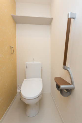 【トイレ】 | シャーメゾンＳＴ逢坂 | シンプルで使いやすいトイレです