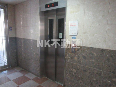 【ロビー】 | メルシィ2000(河内小阪賃貸） | 建物の内部です