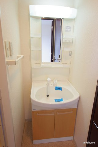 メゾンドヴィレ都島　仲介手数料無料の洗面所
