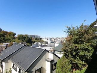 【展望】 | バルコニーからの眺望です♪周りに視界を遮る建物がないので景色がよく見渡せます！