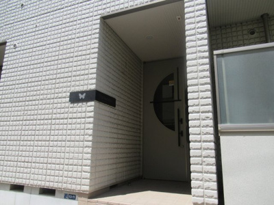 【エントランス】 | パルナシウスⅠ（布施賃貸） | 落ち着いたエントランスです