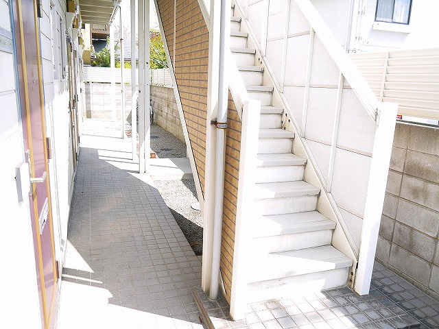 田原本町マンションのその他共用部分|建物の階段です