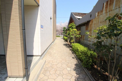 【エントランス】 | リバーサイド東久宝寺八番館