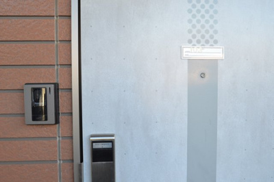 【玄関】 | チェレスタ