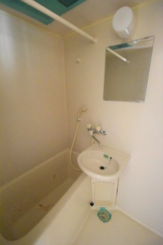 【浴室】 | ロフティー　トウハウス