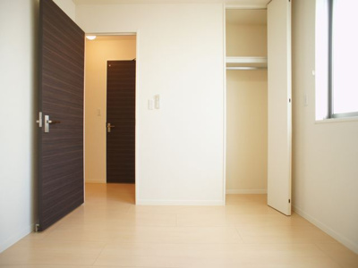 【子供部屋】 | ピコロモンドA | 清潔感のあるきれいな洋間です♪