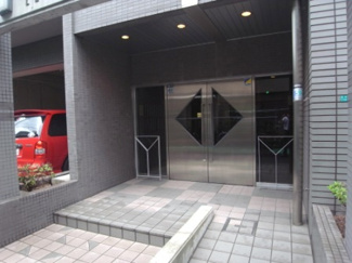 【エントランス】