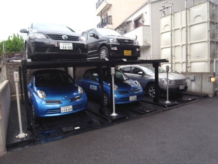【駐車場】