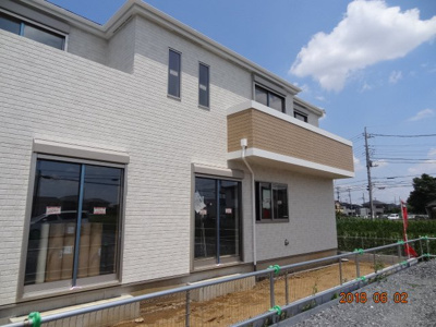 【外観】 | 現地見学会さいたま市緑区三室　敷地広々42坪～45坪の地震に強い新築分譲住宅全3棟・残1棟 | 落ち着いた雰囲気の外観です