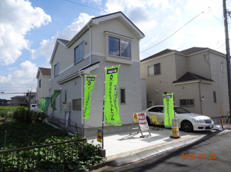 【外観】 | 現地見学会さいたま市緑区三室　敷地広々42坪～45坪の地震に強い新築分譲住宅全3棟・残1棟の詳しい情報。外観もきれいです。