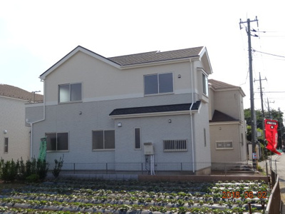 【外観】 | 現地見学会さいたま市緑区三室　敷地広々42坪～45坪の地震に強い新築分譲住宅全3棟・残1棟 | 外観も気になるポイント