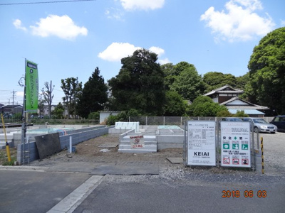【前面道路含む現地写真】 | さいたま市緑区三室　 新築デザイン住宅全3棟　残1棟 | 前面道路含む現地写真です