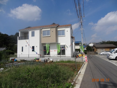 【前面道路含む現地写真】 | さいたま市緑区三室　 新築デザイン住宅全3棟　残1棟 | 前面道路含む現地写真です