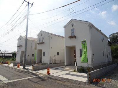 【前面道路含む現地写真】 | さいたま市緑区三室　 新築デザイン住宅全3棟　残1棟 | 前面道路含む現地写真です