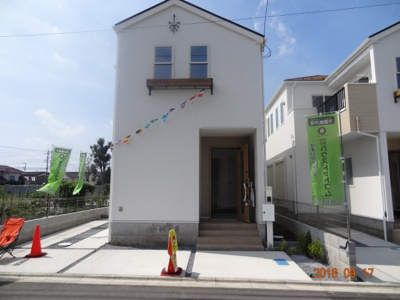 【前面道路含む現地写真】 | さいたま市緑区三室　 新築デザイン住宅全3棟　残1棟 | 前面道路含む現地写真です