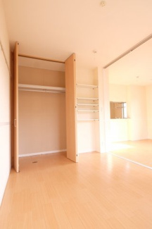 【洋室】 | 【シャーメゾン】オークヴィレッジ