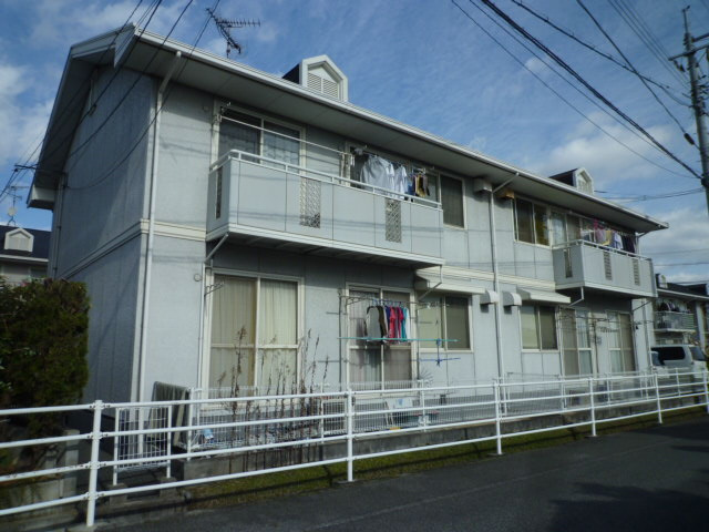 総社市門田のアパートの外観