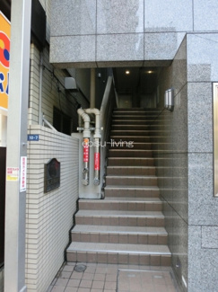 【エントランス】