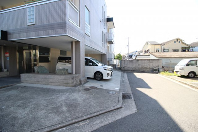 【駐車場】 | サウスフォート林 | ☆屋根付き駐輪場☆