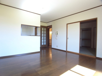 【居間・リビング】 | グリーンパセオⅡ | リビング12帖