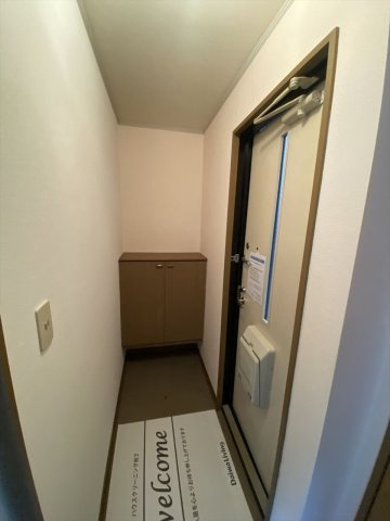 ウィステリアⅡの玄関