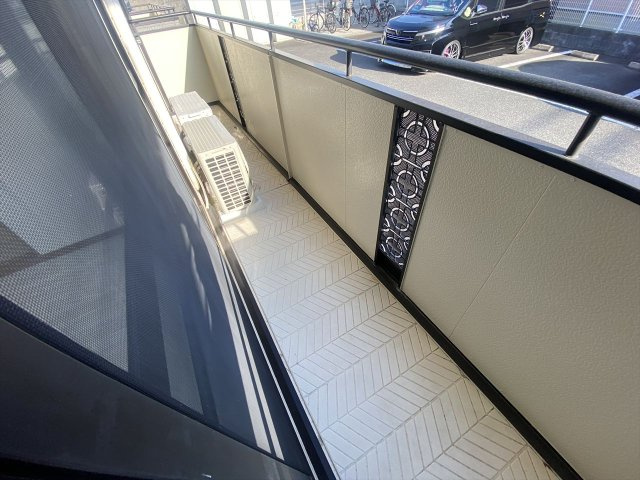 ウィステリアⅡのバルコニー