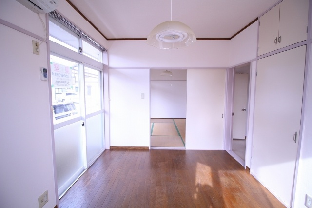 アレストカネコの寝室|６帖の洋室になります