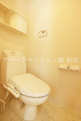 ローツェ松葉（Lhotse）のトイレ