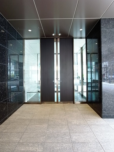 港区六本木３丁目の賃貸マンション