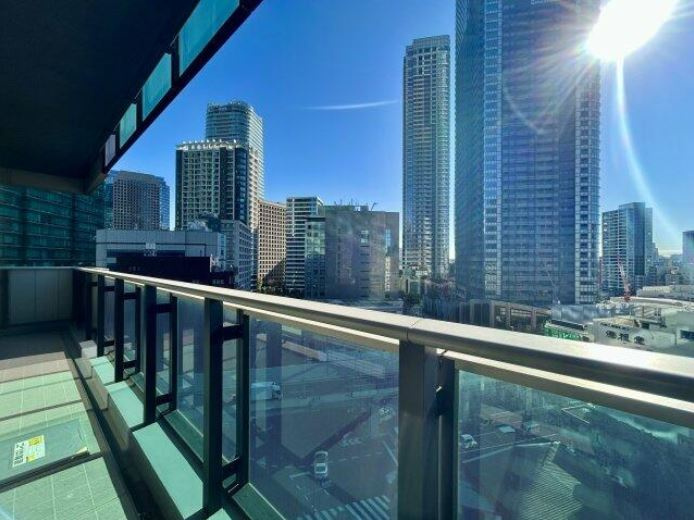 港区六本木３丁目の賃貸マンションのバルコニー