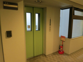 【その他共用部分】 | 4階のエレベーターホールです♪