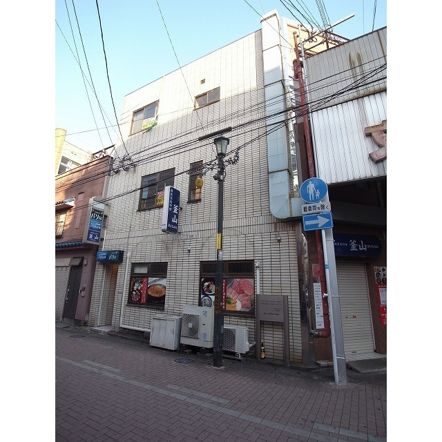 塚本ビルの外観