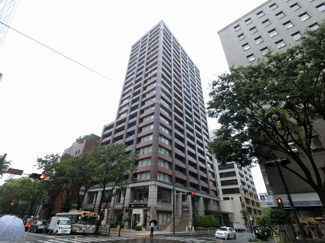 【外観】 | みなとみらい線「日本大通り」駅徒歩3分、JR京浜東北線・根岸線「関内」駅徒歩7分