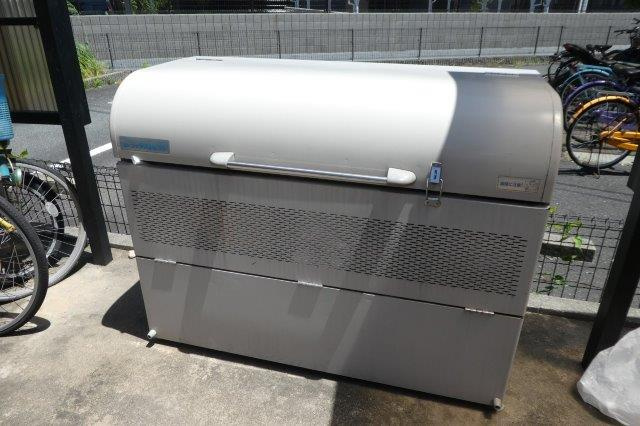 クラレッドシティAのその他共用部分|敷地内専用ゴミステーション
