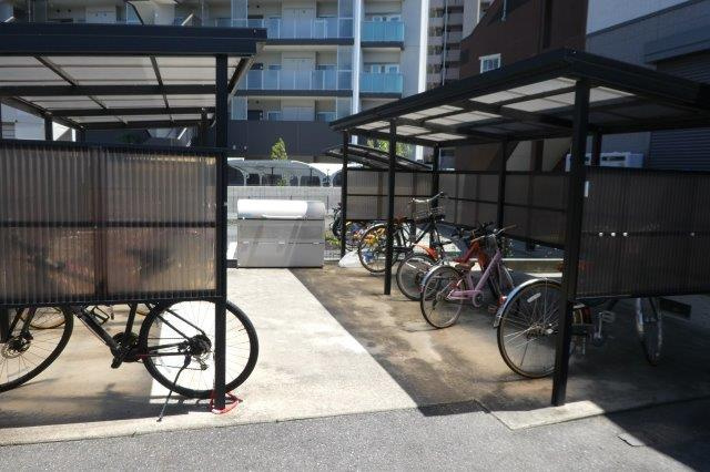 クラレッドシティAのその他共用部分|駐輪場