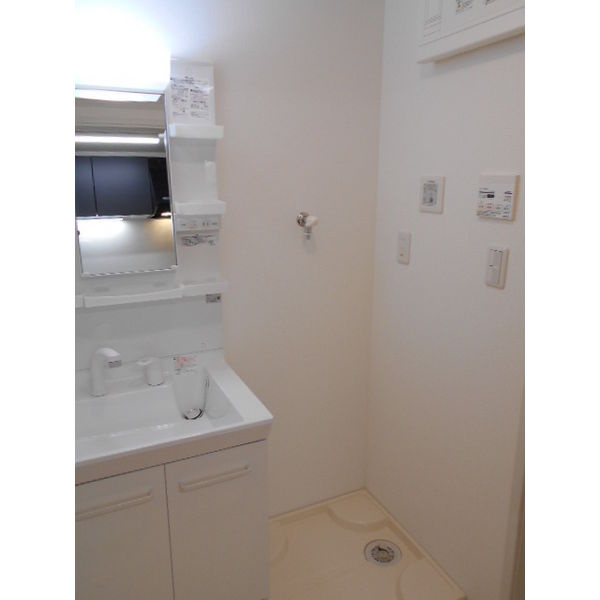 ソラールの独立洗面台