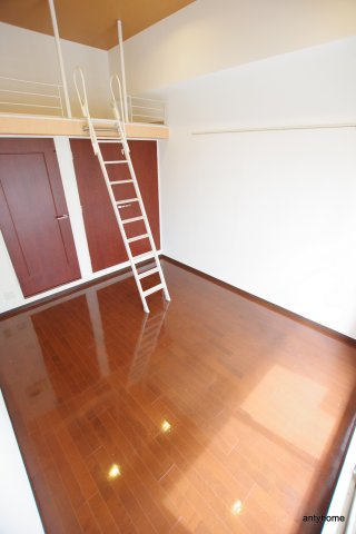 WOBFUKUSIMA　仲介手数料無料の居間・リビング