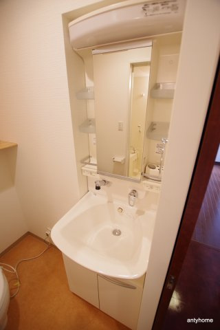 WOBFUKUSIMA　仲介手数料無料の洗面所