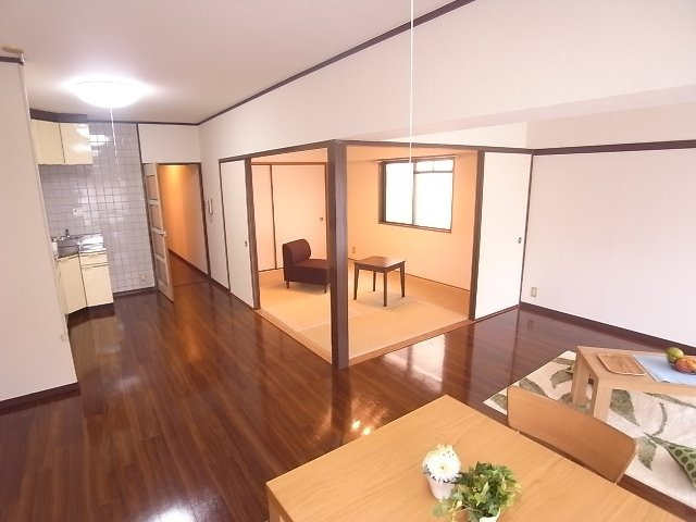 メゾンボヌール今泉の洋室