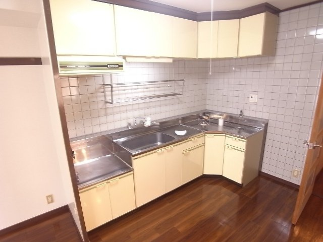 メゾンボヌール今泉のキッチン