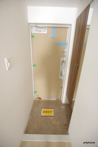 サンセール海老江　仲介手数料無料の玄関