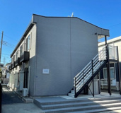 モワ　ピエスの画像