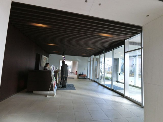 【エントランス】