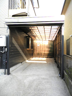 【その他共用部分】 | ブライトハイツ秋山 | 屋根付きバイク・自転車置場