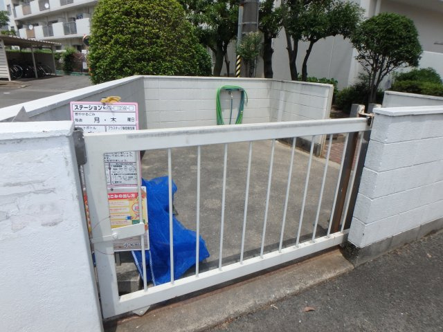 コープ野村半田３号棟のその他共用部分|ゴミ置き場