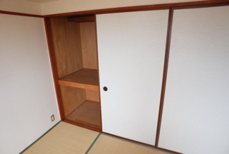 【収納】 | イッツ明石 | 押入れ