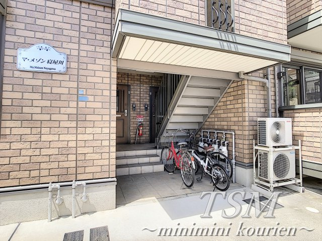 マ・メゾン寝屋川のエントランス|エントランス