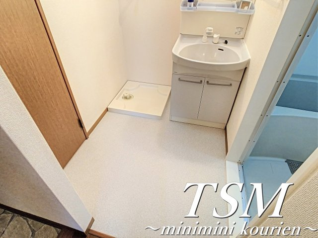 マ・メゾン寝屋川の洗面所|脱衣スペース