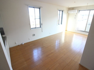 【居間・リビング】 | 家具は付きません。